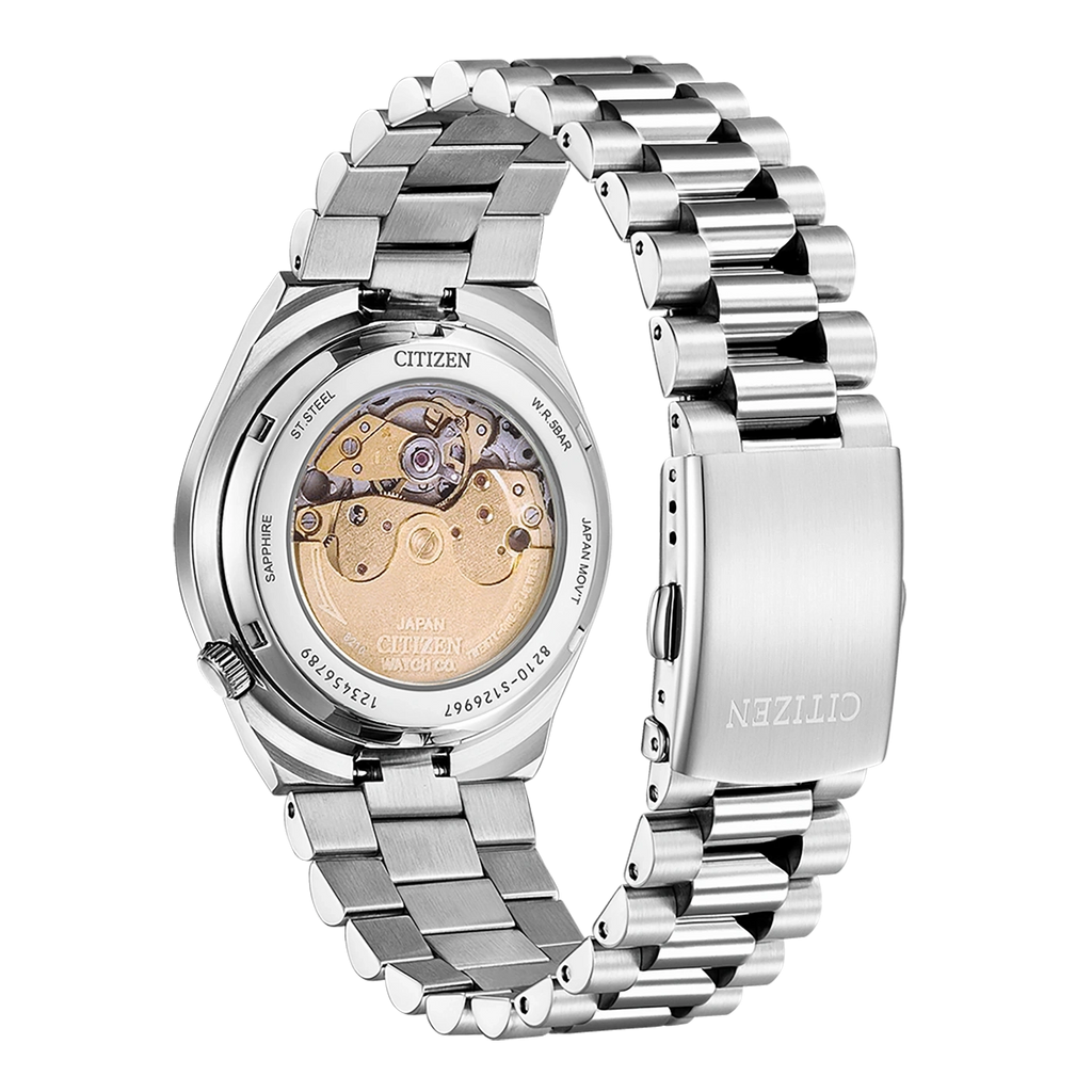 Montre Citizen en acier inoxydable avec fond transparent et mouvement apparent.