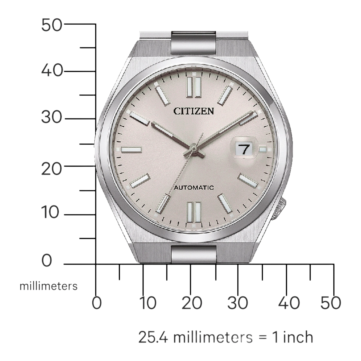 Montre Citizen automatique argentée avec une règle graduée en millimètres affichant une mesure d'environ 40 mm.