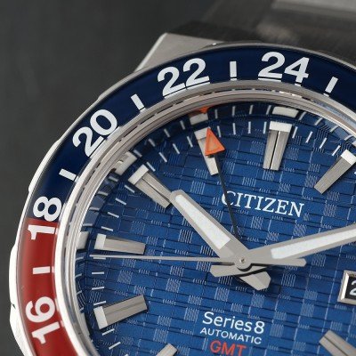 Montre Citizen Automatic NB6030-59L Series 8 GMT